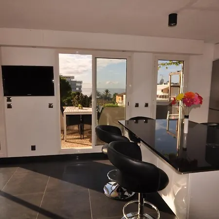 Apartment Gorgeous One-bedroom With Terrace And Sea View -stayinantibes- Bijou
